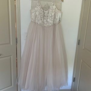 David’s bridal Wedding Dress